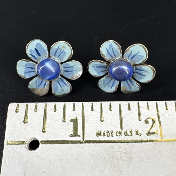 Vintage Blue Enamel Flower Sterling Silver Screw back Earrings - Picture 5 of 13